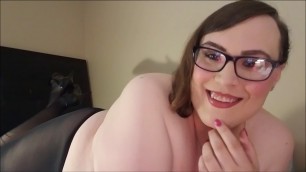 Trans BBW in glasses and stockings