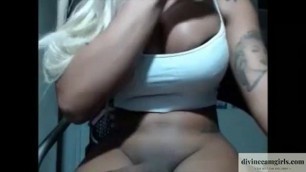 Hung Black Shemale With Blonde Hair Stroking